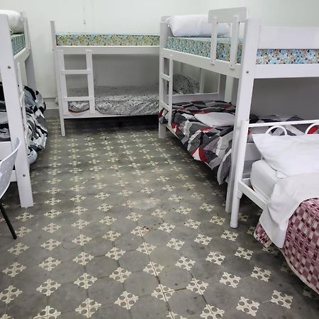 Guanaco Hostel Пуерто Мадрин Екстериор снимка